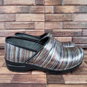 Dansko Slip-Resistant Clogs Size 39